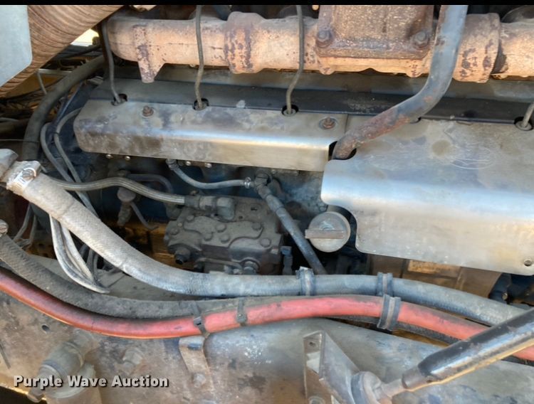 image for item DJ6150 1999 Mack CL713  semi truck