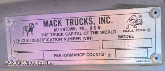 image for item DJ6150 1999 Mack CL713  semi truck