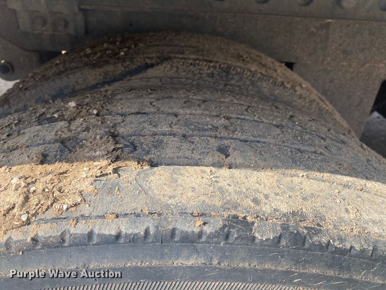 image for item DL6987 2016 Hyundai Translead  dry van trailer