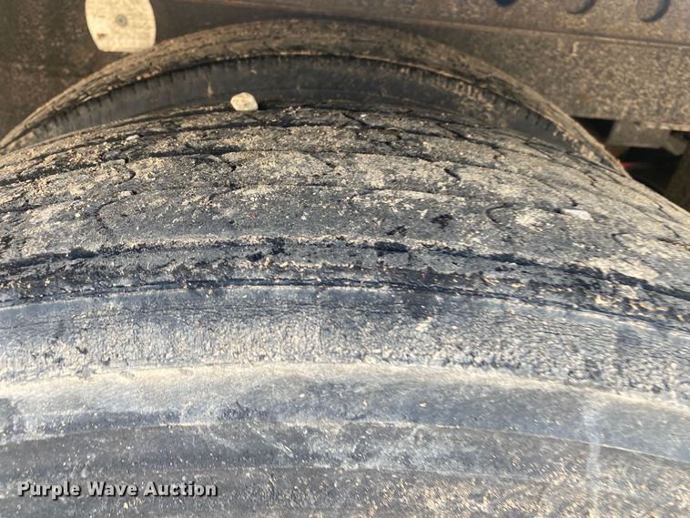 image for item DL6987 2016 Hyundai Translead  dry van trailer