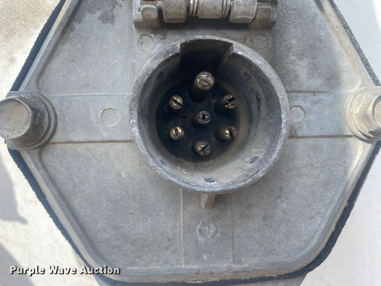 image for item DL6989 2012 Hyundai Translead  dry van trailer