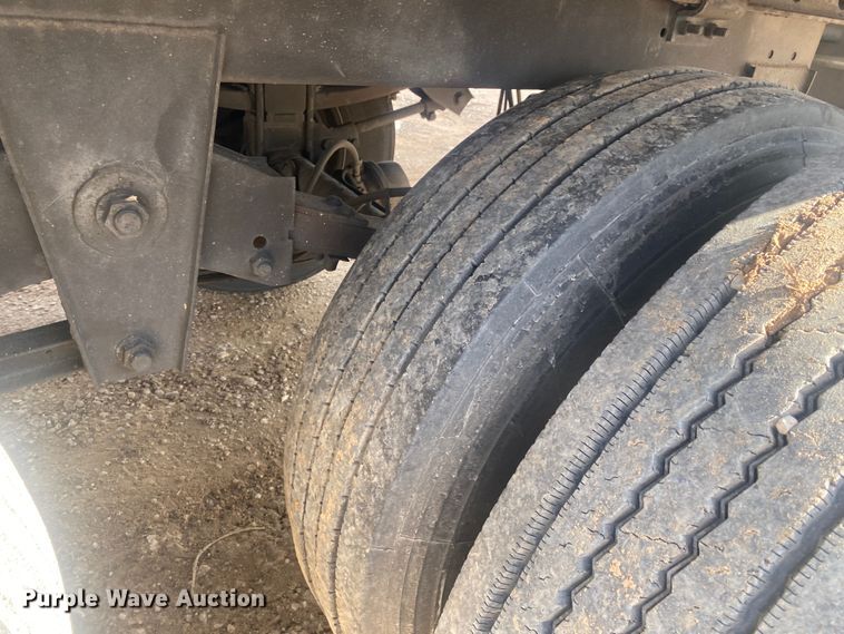 image for item DL6989 2012 Hyundai Translead  dry van trailer