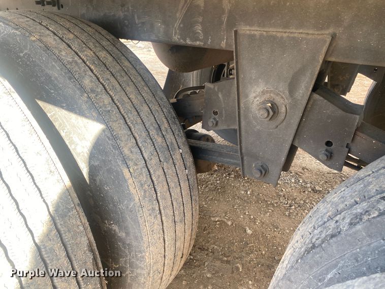 image for item DL6989 2012 Hyundai Translead  dry van trailer