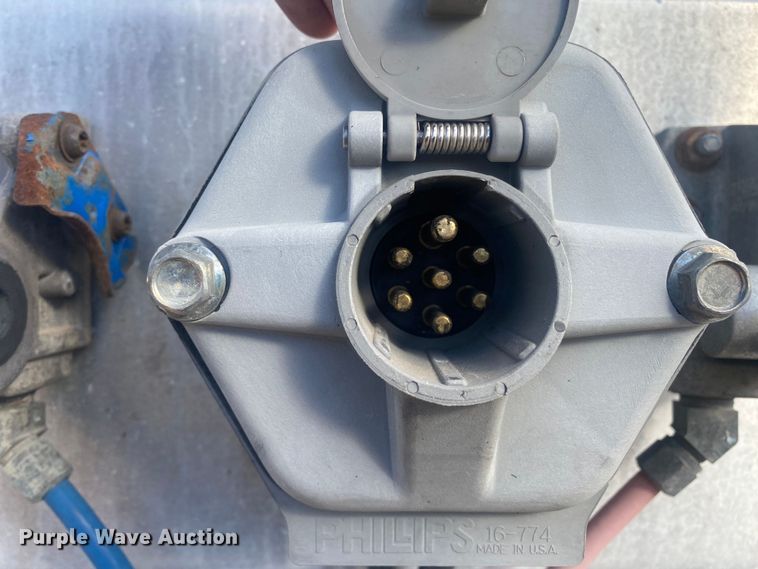 image for item DL6992 2014 Stoughton  dry van trailer