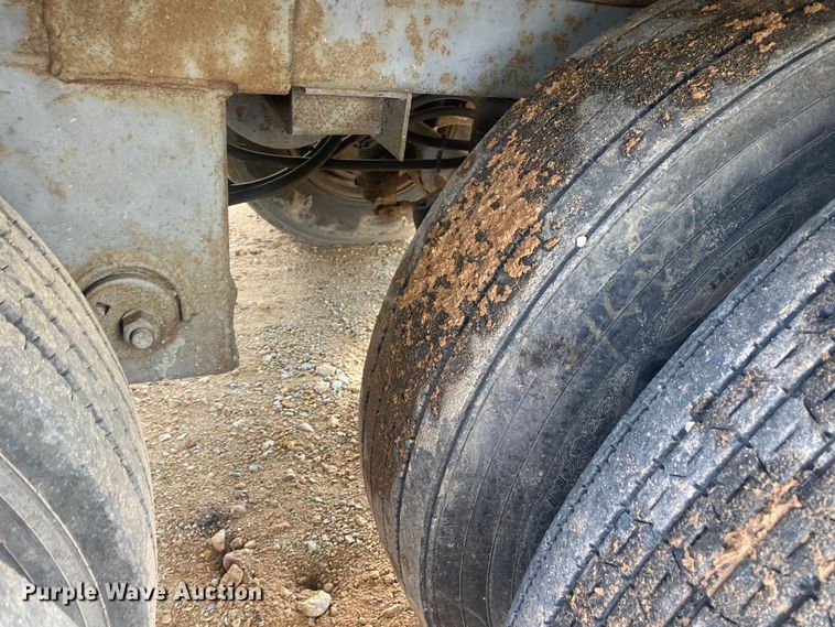 image for item DL6992 2014 Stoughton  dry van trailer