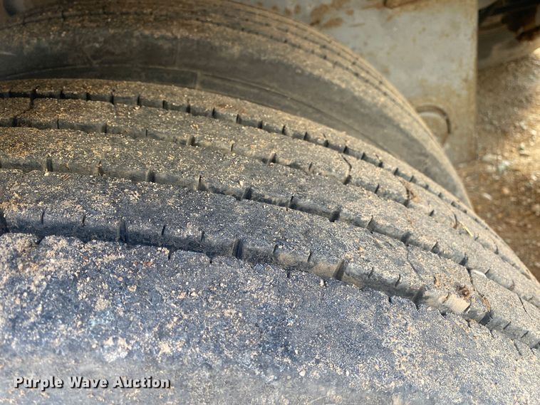 image for item DL6992 2014 Stoughton  dry van trailer