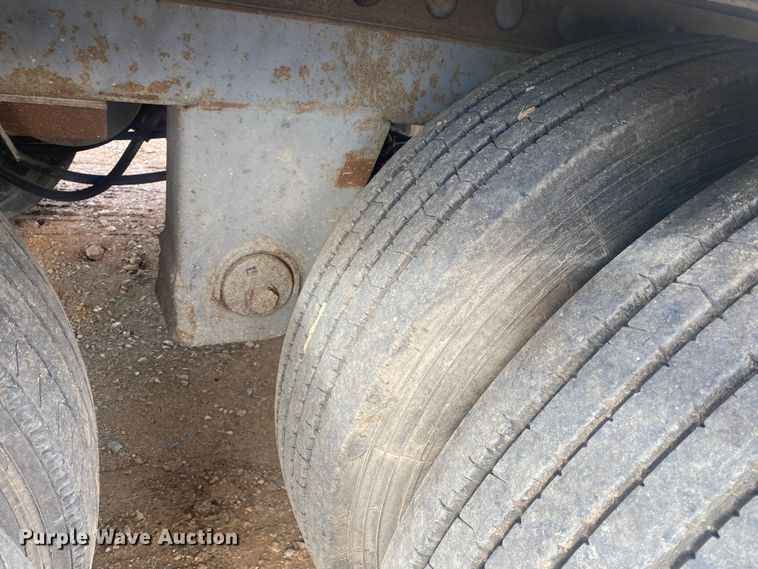 image for item DL6992 2014 Stoughton  dry van trailer