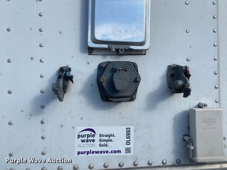 image for item DL6993 2012 Hyundai  dry van trailer