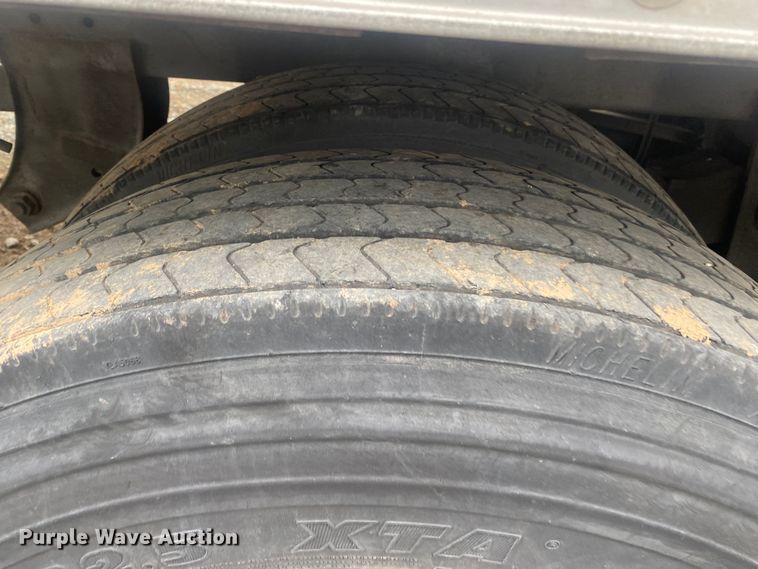 image for item DL6993 2012 Hyundai  dry van trailer