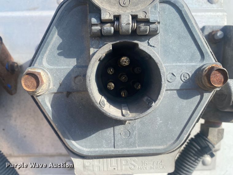 image for item DL6994 2011 Utility VS2DX  dry van trailer