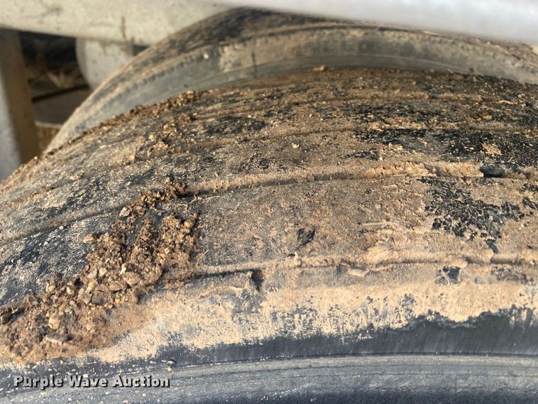 image for item DL6994 2011 Utility VS2DX  dry van trailer