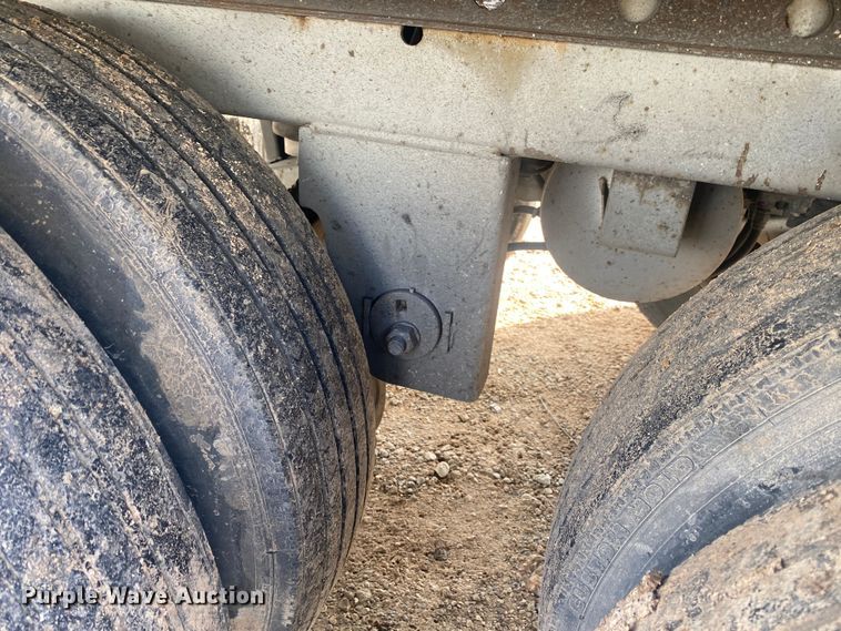 image for item DL6994 2011 Utility VS2DX  dry van trailer