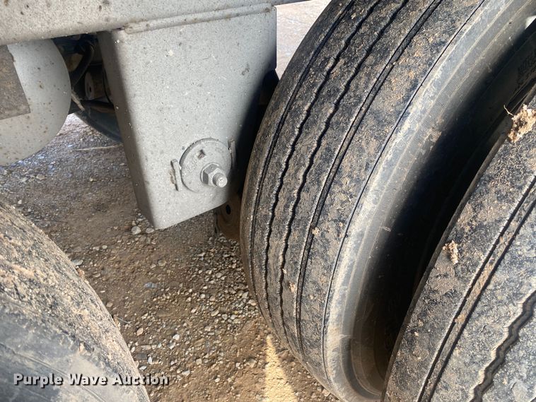 image for item DL6994 2011 Utility VS2DX  dry van trailer