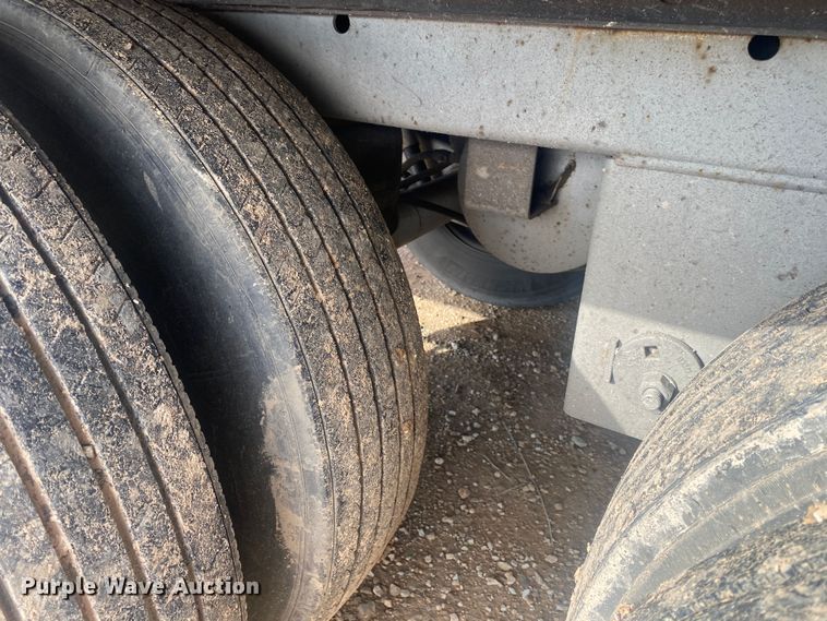 image for item DL6994 2011 Utility VS2DX  dry van trailer