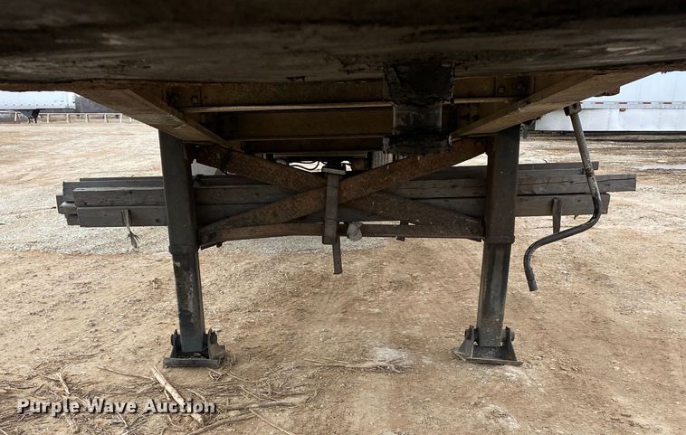 image for item DL6996 2005 Chaparral  flatbed trailer