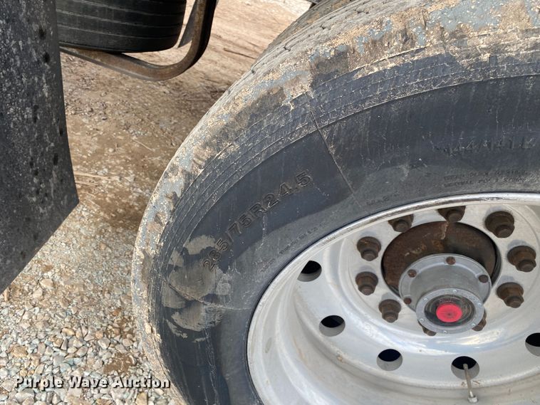 image for item DL6996 2005 Chaparral  flatbed trailer