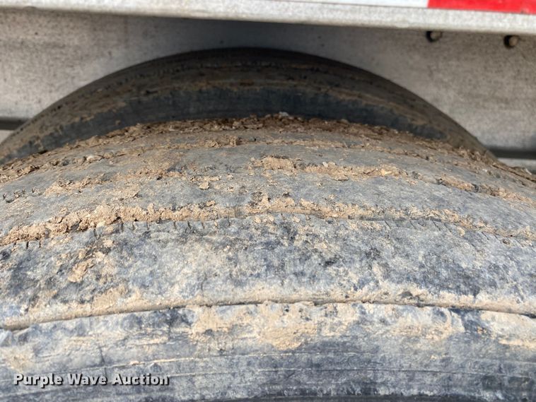 image for item DL6996 2005 Chaparral  flatbed trailer