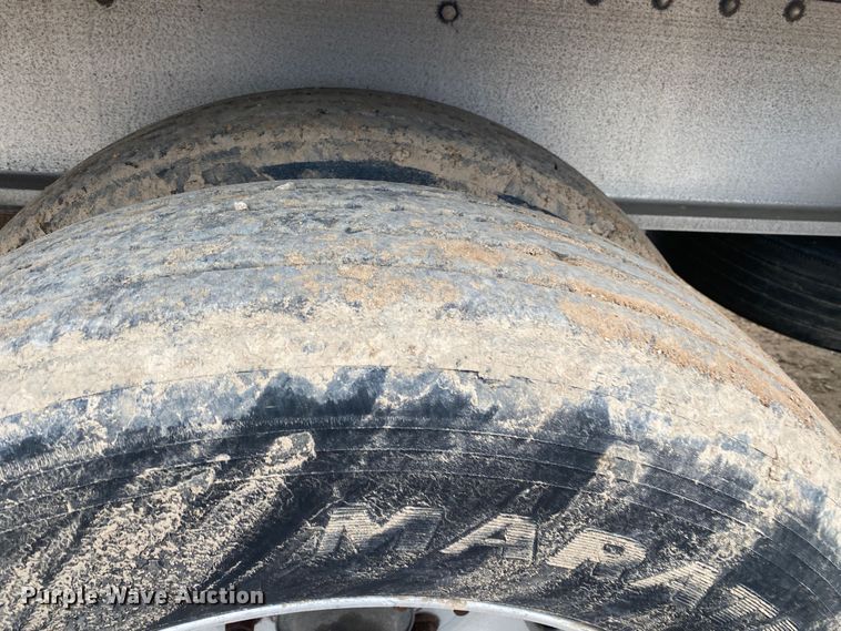 image for item DL6996 2005 Chaparral  flatbed trailer