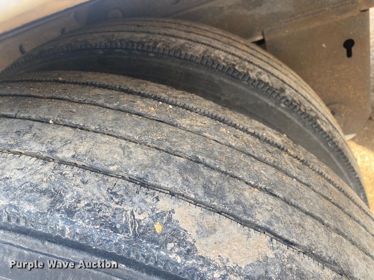 image for item DL6997 2007 Vanguard VIP4000  dry van trailer