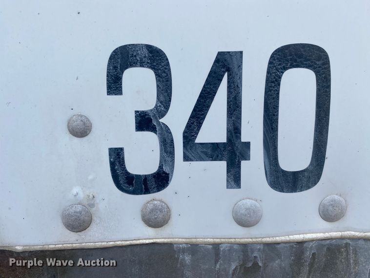 image for item DL6997 2007 Vanguard VIP4000  dry van trailer