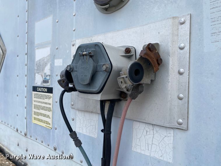 image for item DL6998 2001 Stoughton VIP4000  dry van trailer