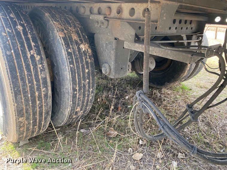 image for item DL6998 2001 Stoughton VIP4000  dry van trailer