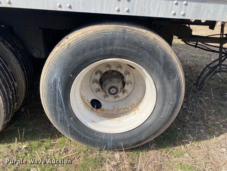 image for item DL6998 2001 Stoughton VIP4000  dry van trailer