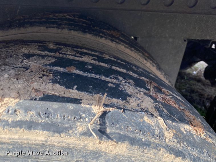 image for item DL6998 2001 Stoughton VIP4000  dry van trailer