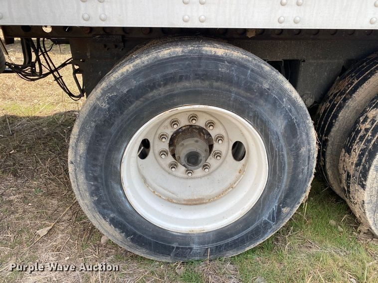 image for item DL6998 2001 Stoughton VIP4000  dry van trailer