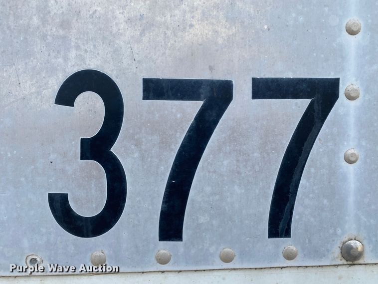 image for item DL6998 2001 Stoughton VIP4000  dry van trailer