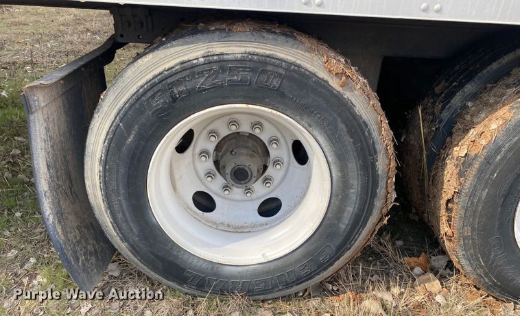 image for item DL6999 2001 Utility VS2DC  dry van trailer