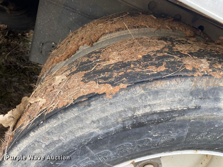 image for item DL6999 2001 Utility VS2DC  dry van trailer