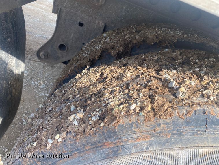 image for item DL7000 2002 Mond Industries  dry van trailer