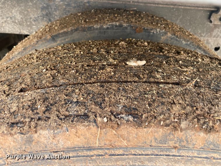 image for item DL7000 2002 Mond Industries  dry van trailer