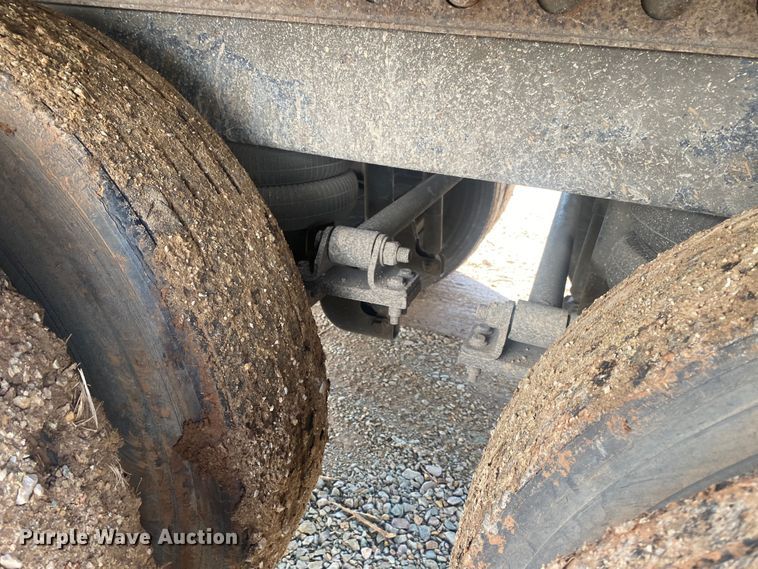 image for item DL7000 2002 Mond Industries  dry van trailer