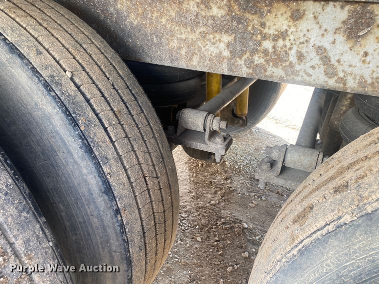 image for item DL7001 2004 Lufkin TFV-CLST  dry van trailer