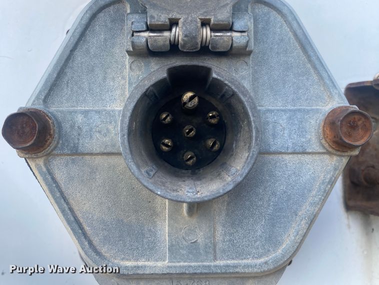 image for item DL7003 2007 Hyundai VI2530152  dry van trailer