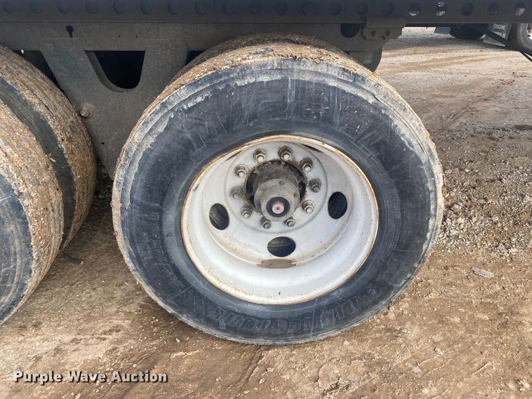 image for item DL7003 2007 Hyundai VI2530152  dry van trailer