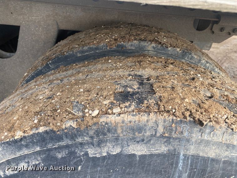 image for item DL7003 2007 Hyundai VI2530152  dry van trailer