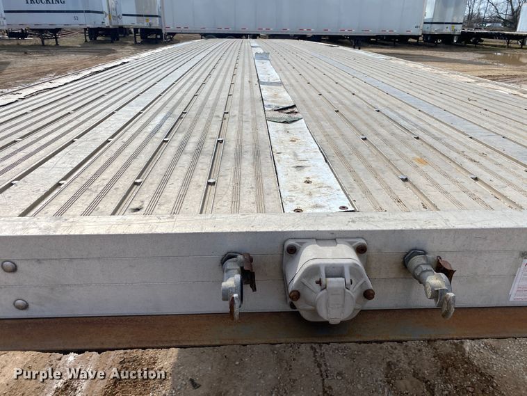 image for item DL7004 2005 Chaparral  flatbed trailer