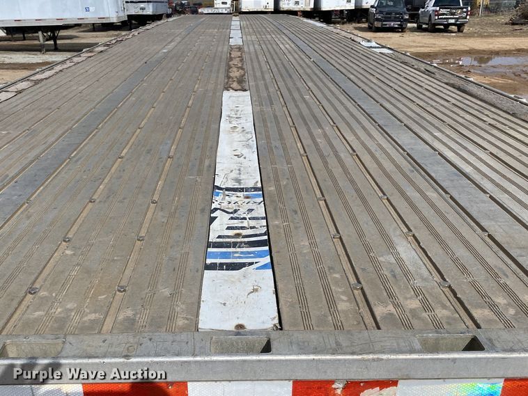 image for item DL7004 2005 Chaparral  flatbed trailer