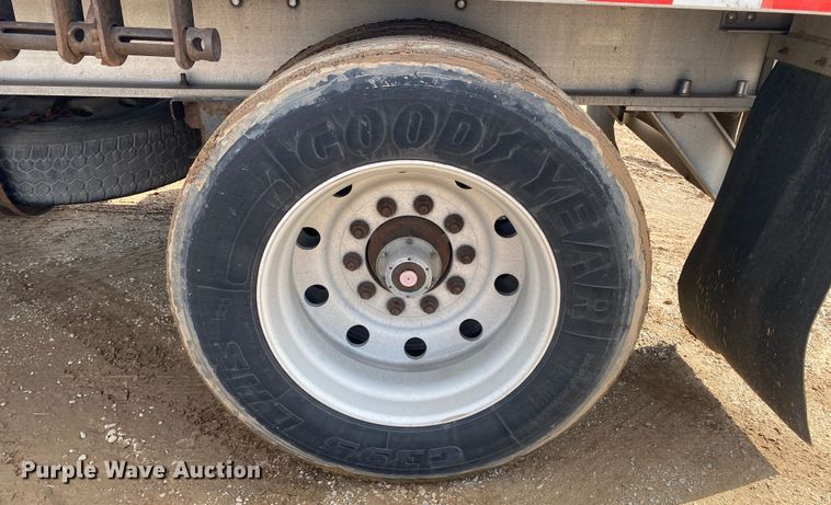 image for item DL7004 2005 Chaparral  flatbed trailer