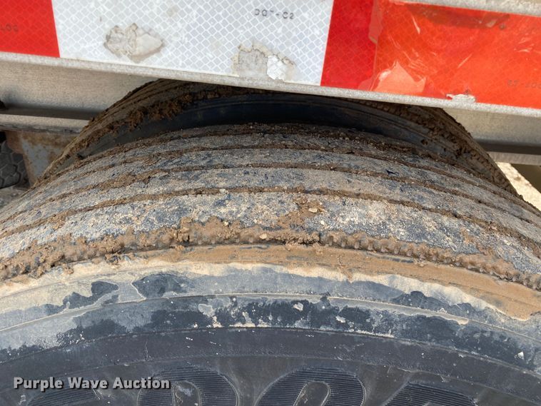 image for item DL7004 2005 Chaparral  flatbed trailer