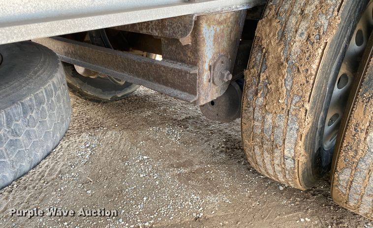 image for item DL7004 2005 Chaparral  flatbed trailer