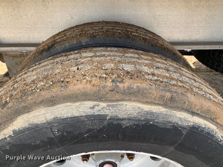 image for item DL7004 2005 Chaparral  flatbed trailer