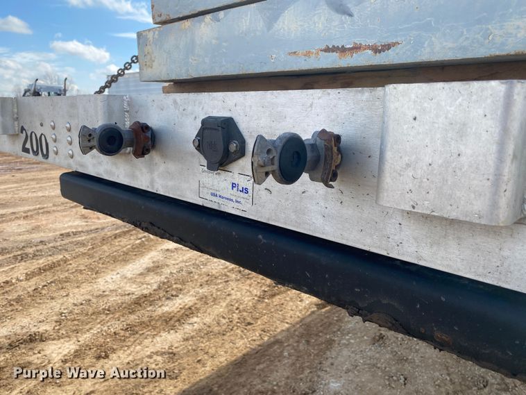 image for item DL7005 2006 Transcraft Eagle II  flatbed trailer