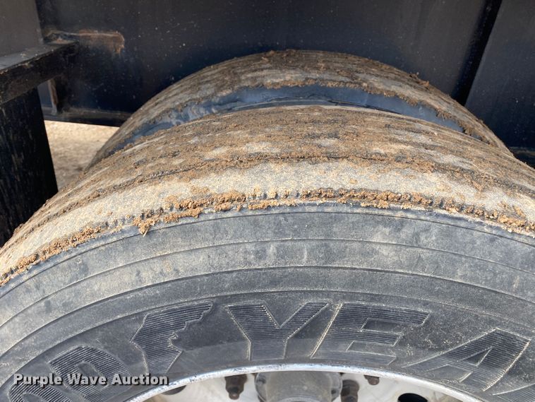 image for item DL7005 2006 Transcraft Eagle II  flatbed trailer