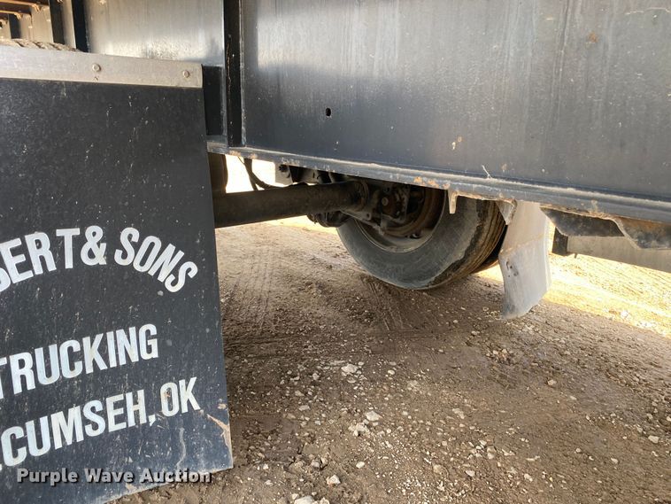 image for item DL7005 2006 Transcraft Eagle II  flatbed trailer