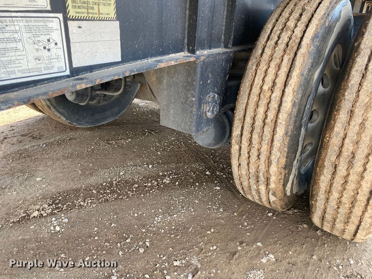 image for item DL7005 2006 Transcraft Eagle II  flatbed trailer