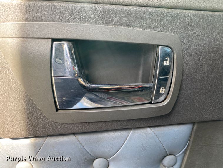 image for item DL7007 2009 Kenworth DS  semi truck